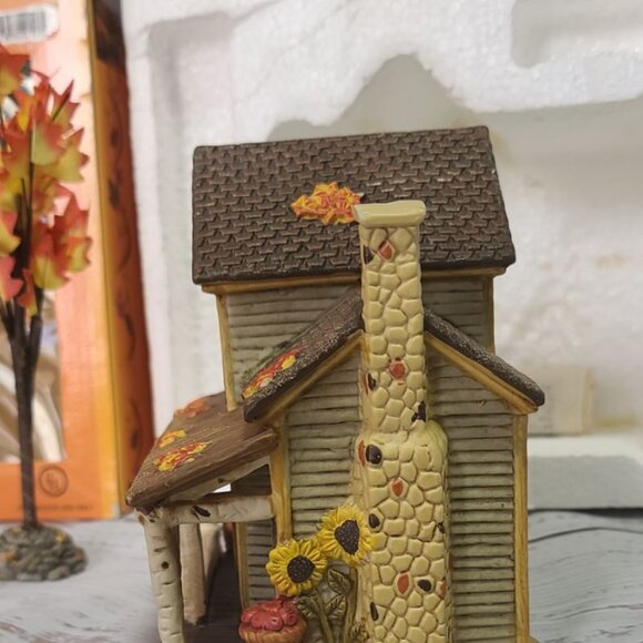 MIdwestern Home Cider Fall Lighted Village House - VINTAGE - 1990's - Picture 4 of 6